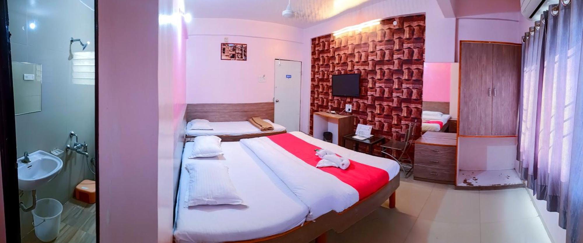 Hotel Royal Regency Aurangabad  Exterior photo